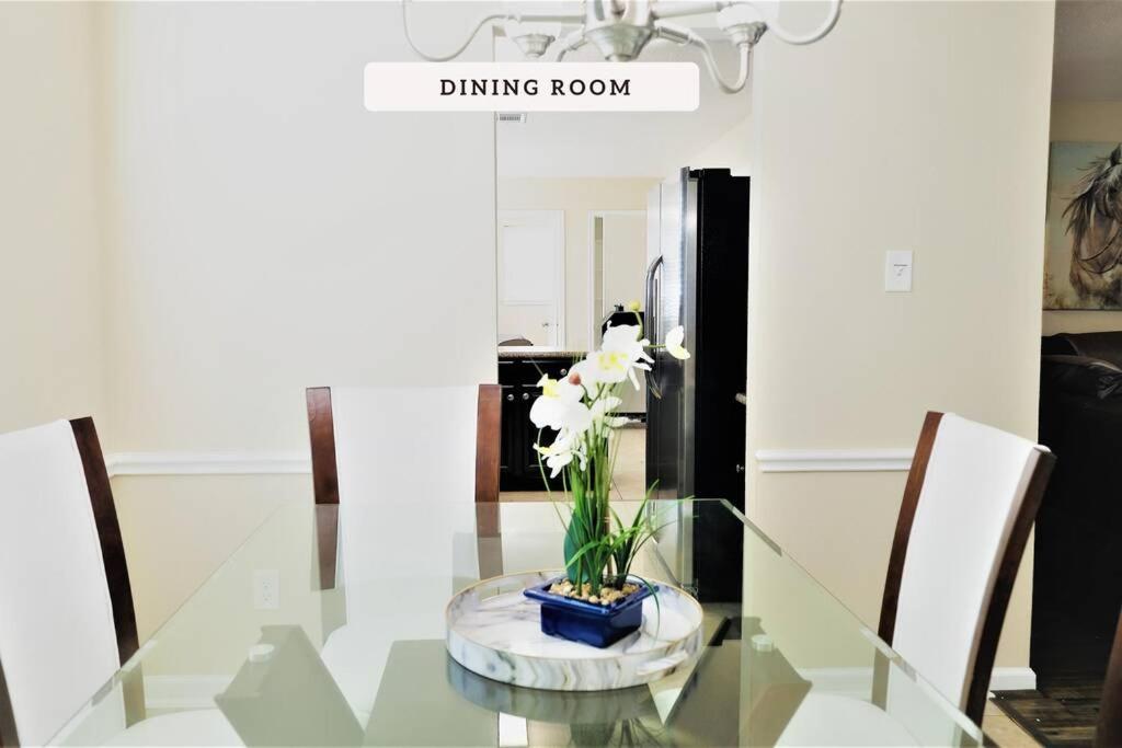 הוילה סטאפורד Exceptional, 5 Beds, Near Downtown - Bold Ruler מראה חיצוני תמונה