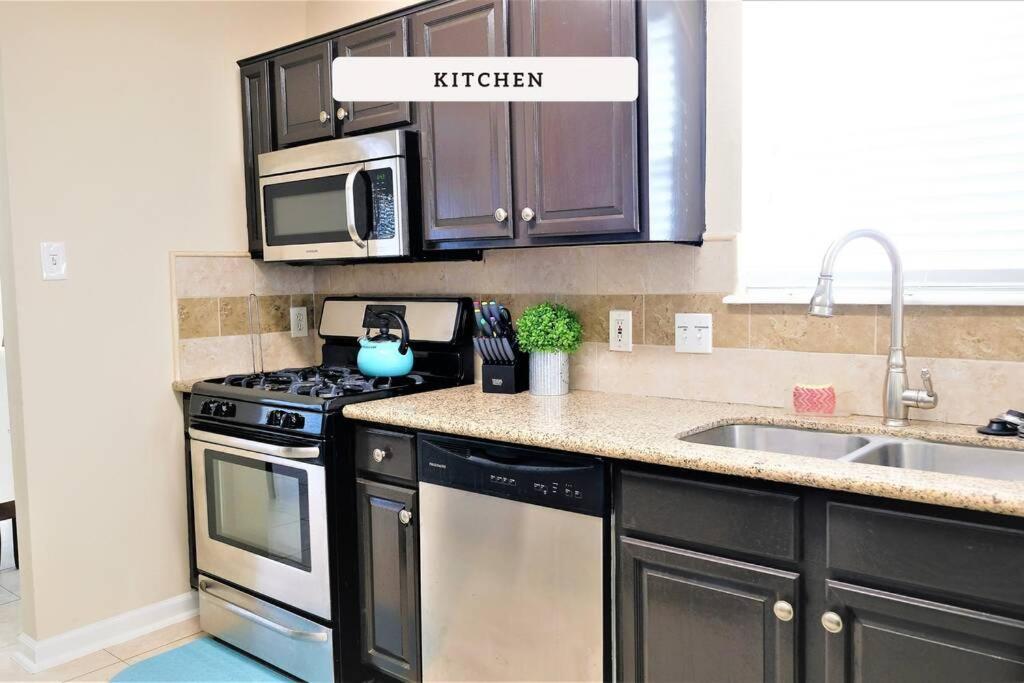הוילה סטאפורד Exceptional, 5 Beds, Near Downtown - Bold Ruler מראה חיצוני תמונה